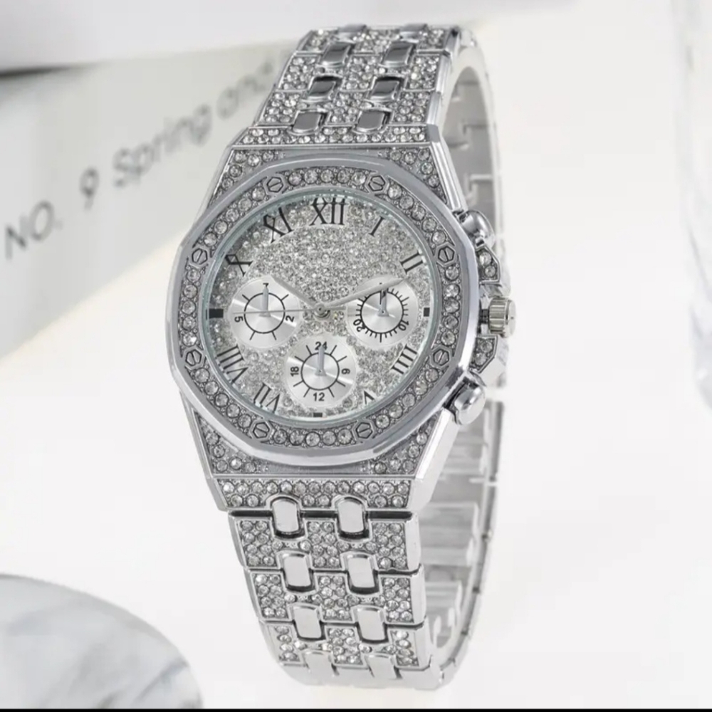 Golden Rhinestones Watch - Picture 7 of 7